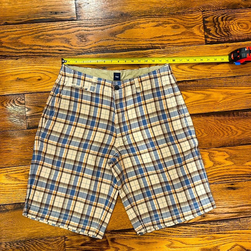 GAP MENS PLAID COTTON FLAT FRONT SHORTS WITH BACK POCKETS THAT SNAP SIZE 32 - Picture 3 of 7